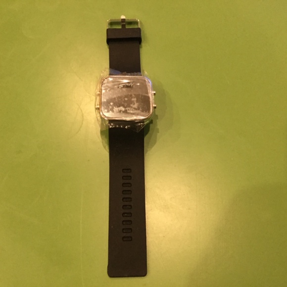 Sport Watch Puma - Picture 2 of 3